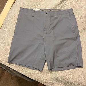 New with tag. Callaway men’s golf shorts.